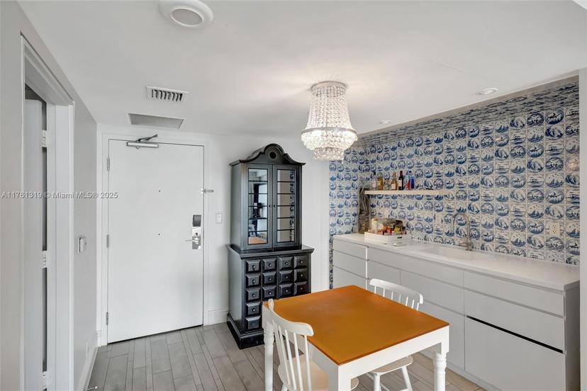 Picture of 1100 West Ave # 910, Miami Beach FL 33139