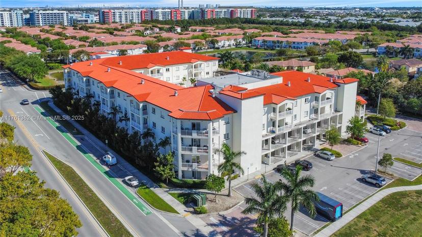 Picture of 10950 NW 82Nd St # 319, Doral FL 33178