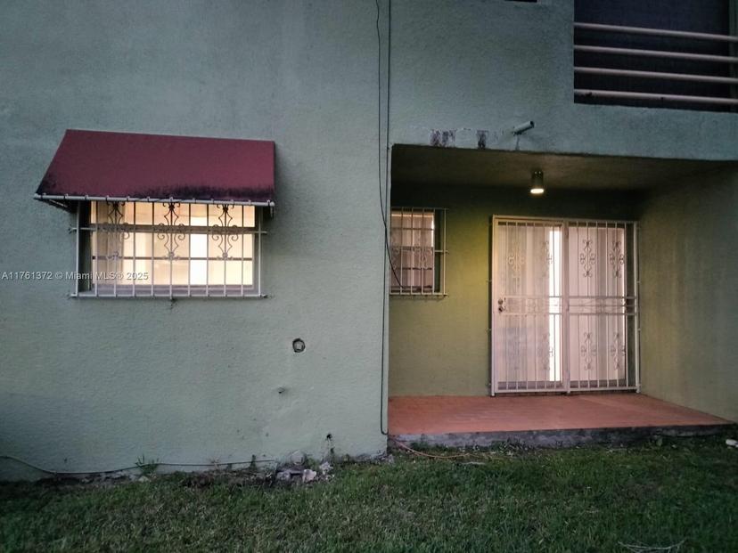 Picture of 11183 NW 7Th St # 106, Miami FL 33172