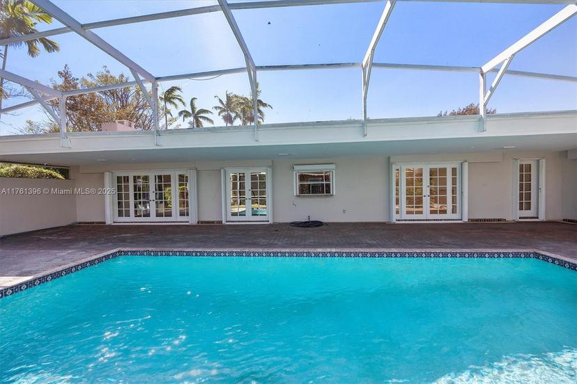 Picture of 7401 SW 145Th Ter, Palmetto Bay FL 33158
