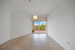 Picture of 3600 Oaks Clubhouse Dr # 501, Pompano Beach, FL 33069