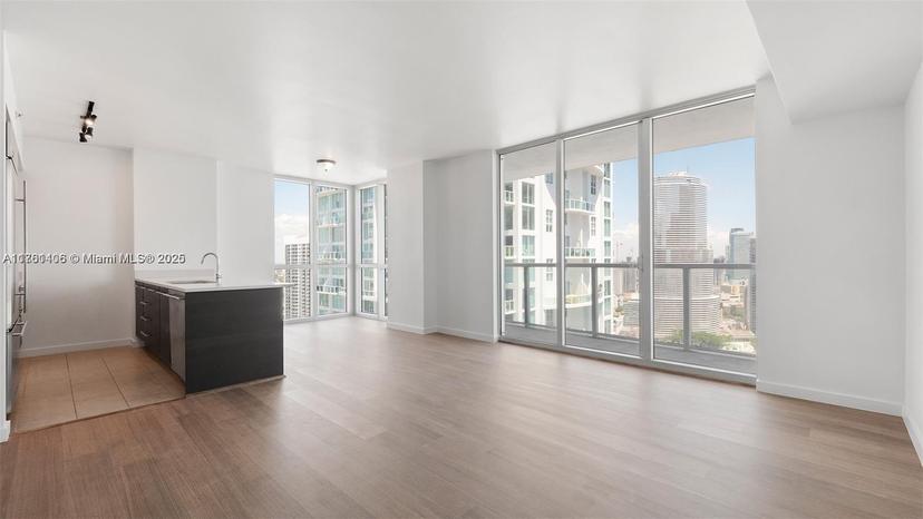 Picture of 55 SE 6Th St # 3701, Miami FL 33131