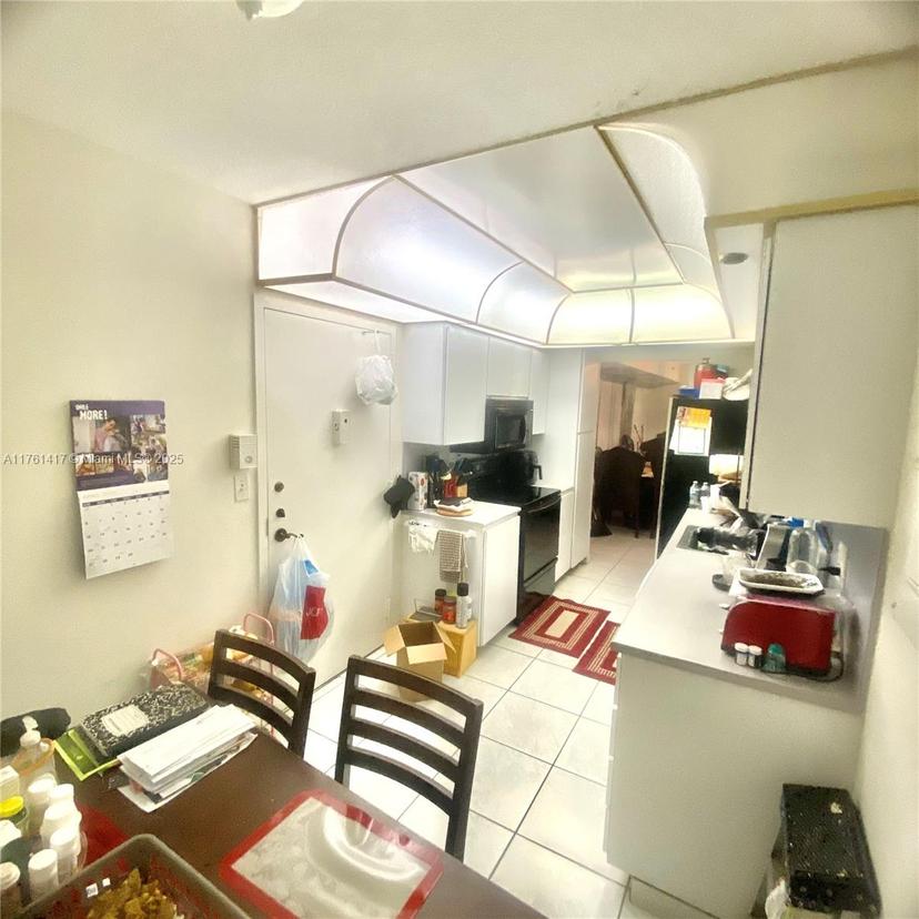 Picture of 1100 Saint Charles Pl # 717, Pembroke Pines FL 33026