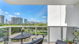 Picture of 3675 N Country Club Dr # 603, Aventura, FL 33180