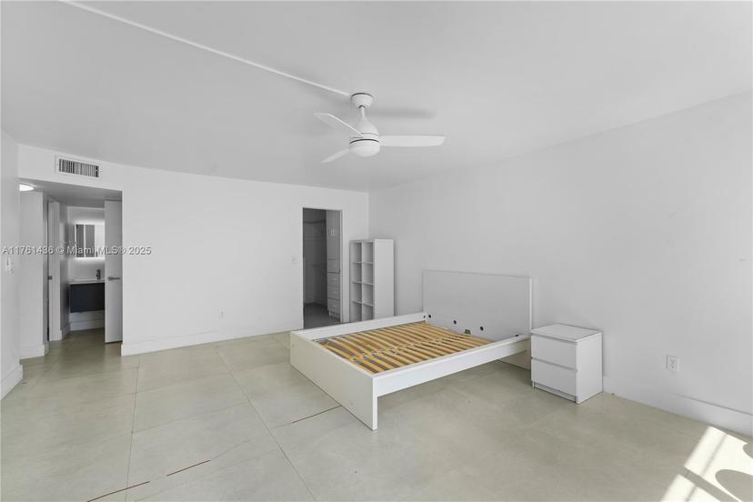 Picture of 10000 W Bay Harbor Dr # 504, Bay Harbor Islands FL 33154