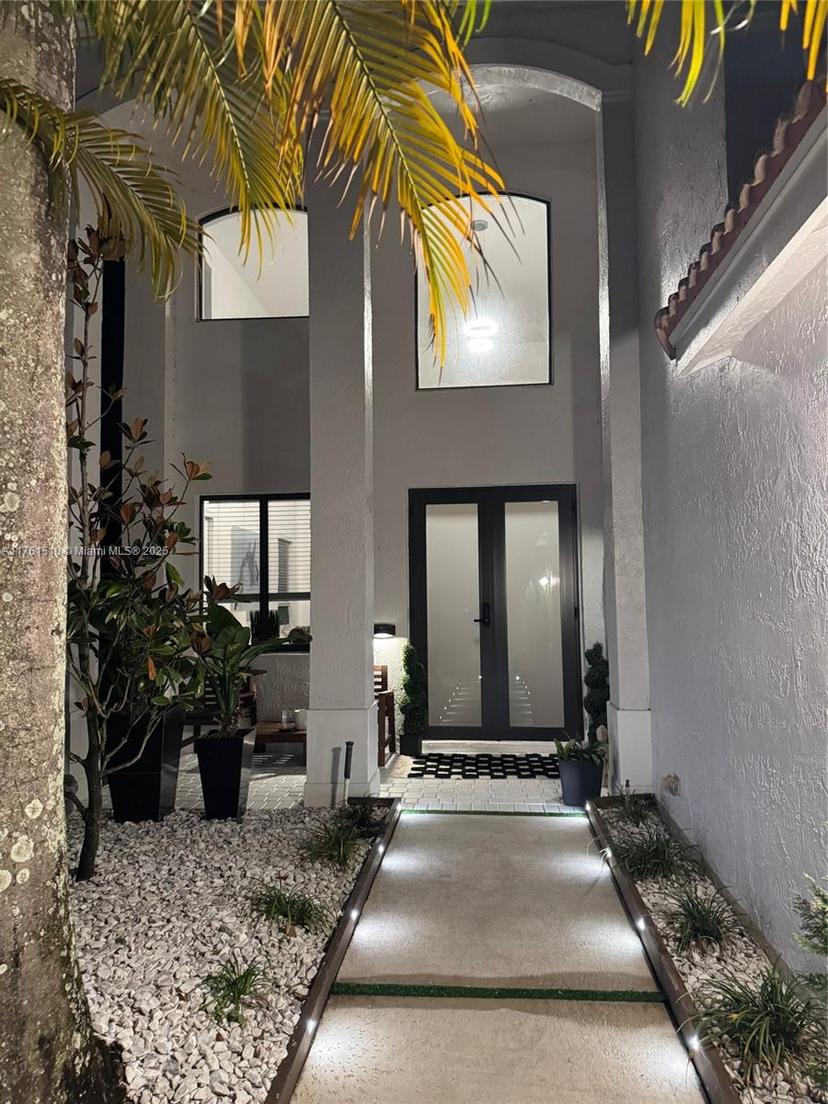 Picture of 866 Hawthorn Ter, Weston FL 33327