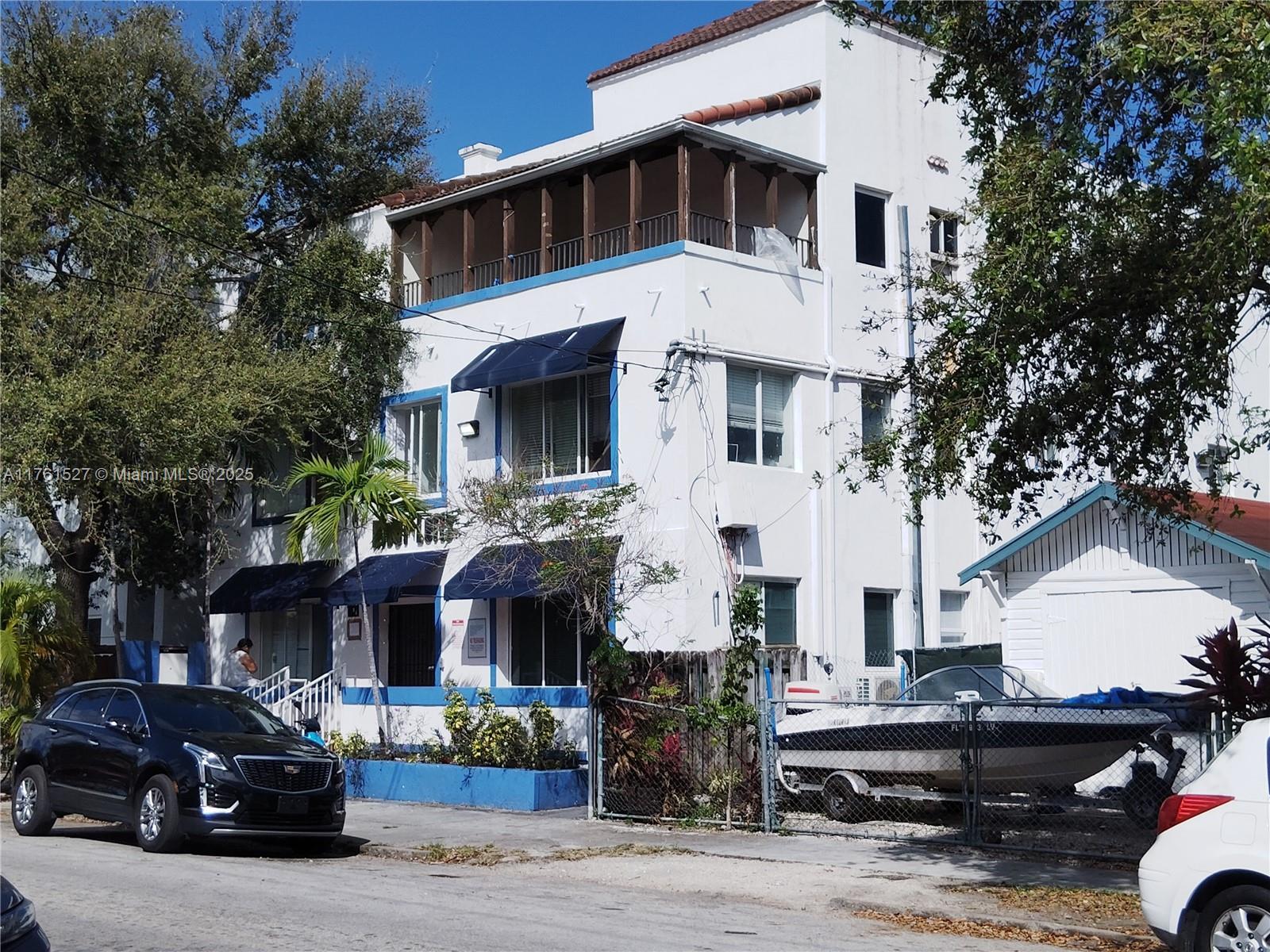 Picture of 1021 NW 3Rd St # 305, Miami, FL 33128