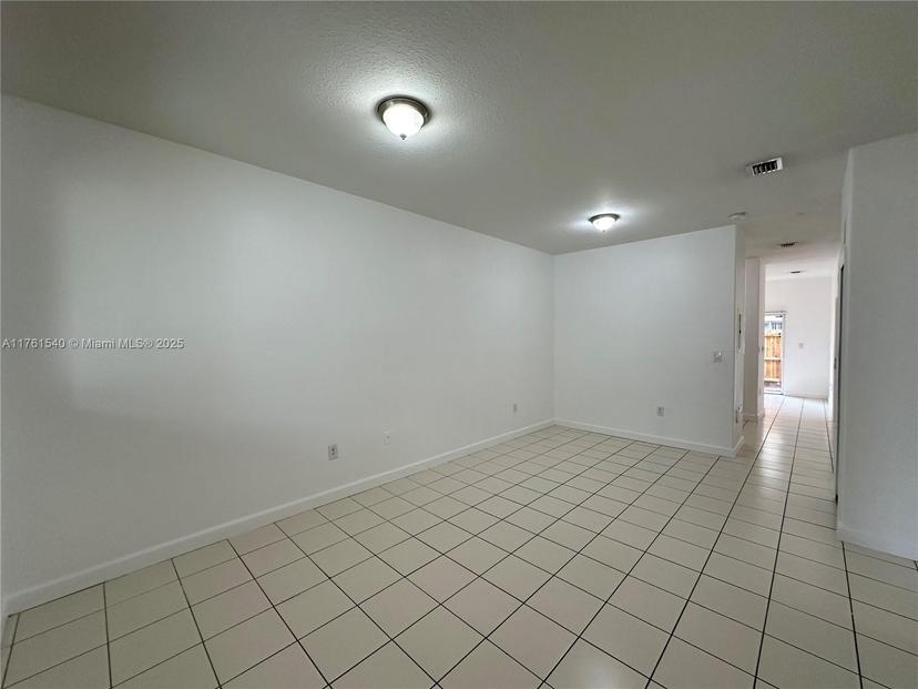 Picture of 1663 SE 27Th Dr # 103, Homestead FL 33035