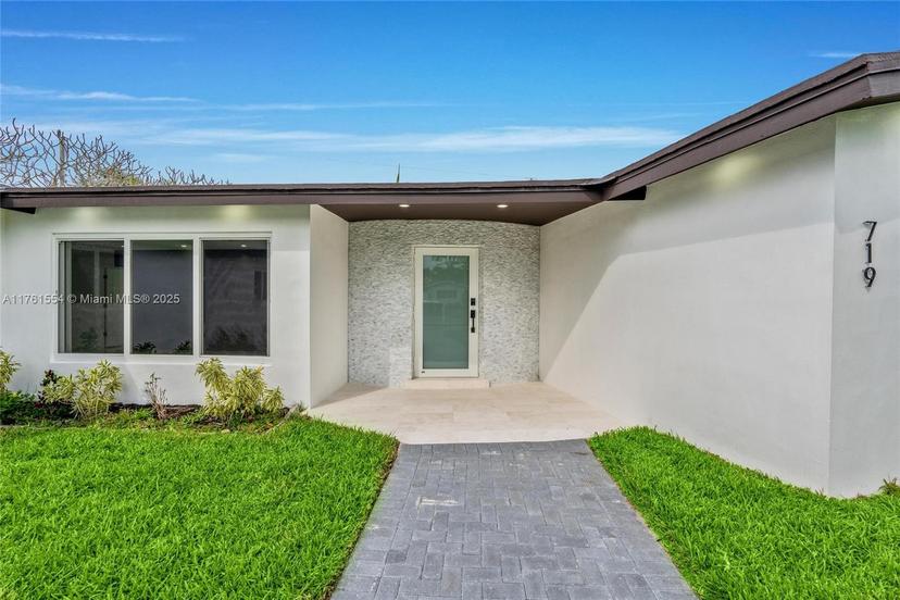 Picture of 719 SW 25Th Ave, Boynton Beach FL 33435