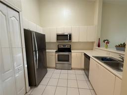 Picture of 2728 SE 17Th Ave # 202, Homestead, FL 33035