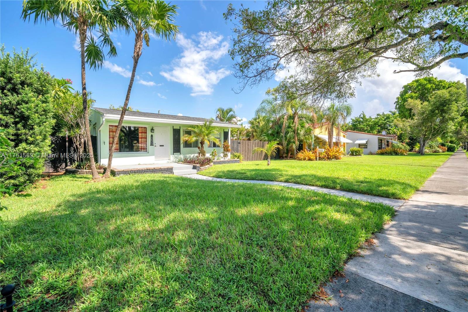 Picture of 1623 Fletcher St, Hollywood, FL 33020