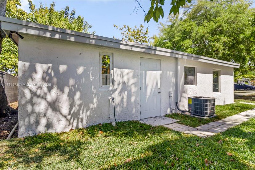 Picture of 8000 NW 11Th Ave, Miami FL 33150