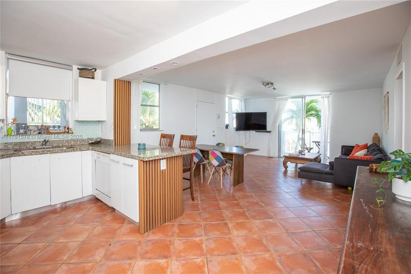 Picture of 1801 S Treasure Dr # 321, North Bay Village FL 33141