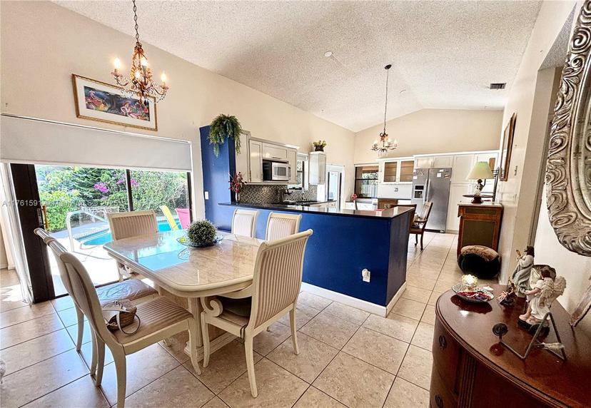 Picture of 15211 Norfolk Ln, Davie FL 33331