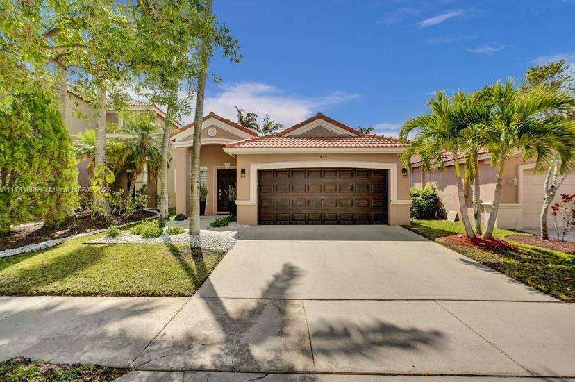 Picture of 454 Silver Palm Way, Weston FL 33327