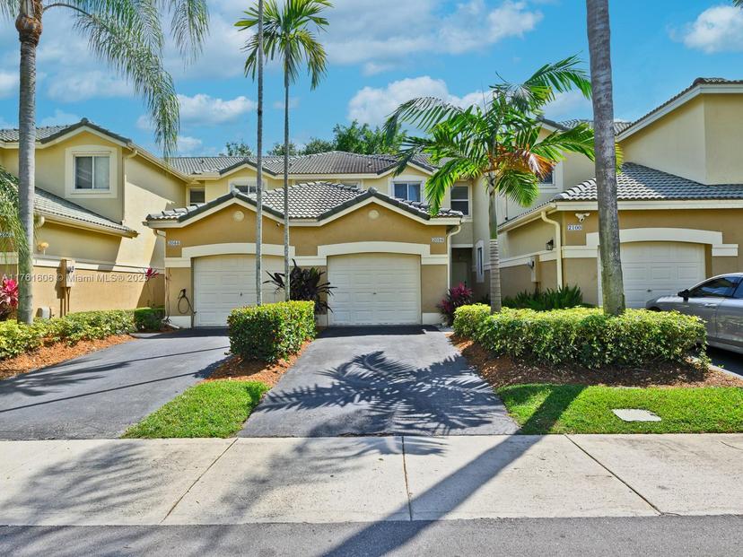 Picture of 2094 Hacienda Ter # 2094, Weston FL 33327