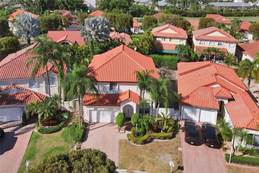 Picture of 10643 NW 54Th St, Doral FL 33178