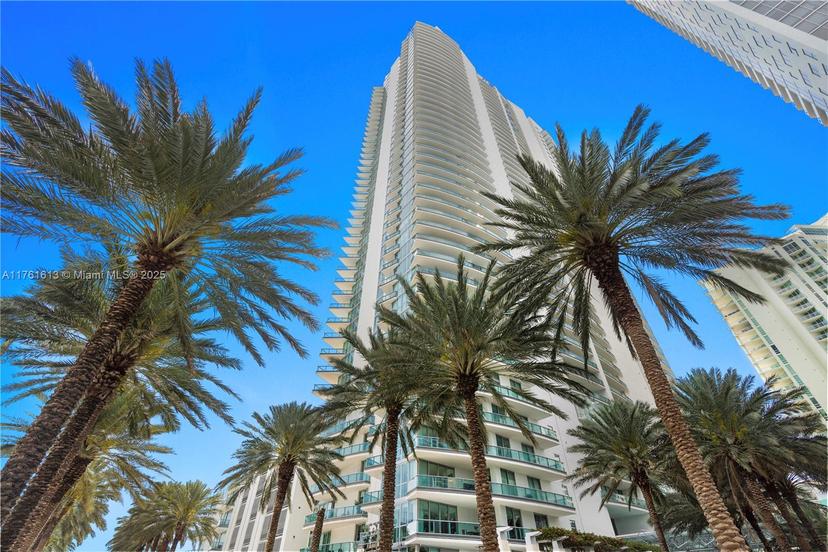 Picture of 1331 Brickell Bay Dr # 4409, Miami FL 33131