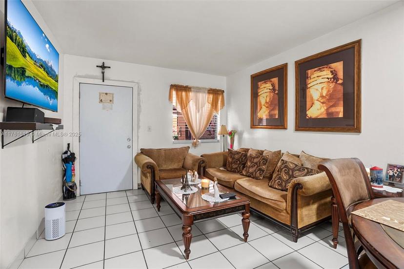 Picture of 5350 W 21St Ct # 104, Hialeah FL 33016