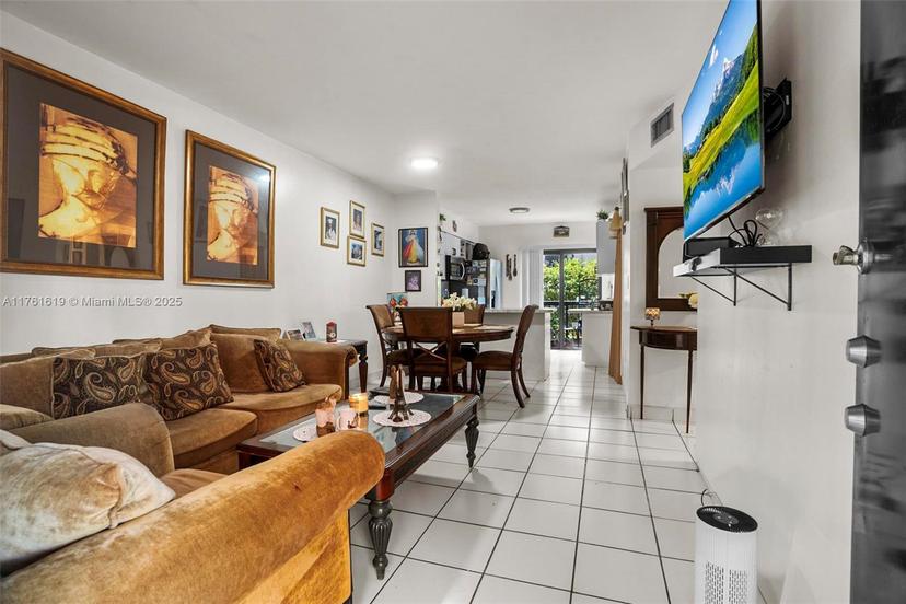 Picture of 5350 W 21St Ct # 104, Hialeah FL 33016