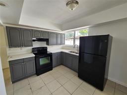 Picture of 5621 Cleveland St, Hollywood, FL 33021