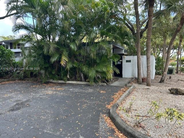 Picture of 6381 Cotton Tail Rd # 6381, Miami Lakes FL 33014