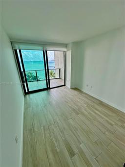 Picture of 460 NE 28Th St # 401, Miami, FL 33137