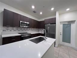Picture of 8265 NW 41St St # 405, Doral, FL 33166