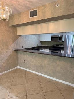 Picture of 6328 W Sample Rd # 6328, Coral Springs, FL 33067