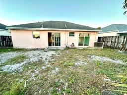Picture of 3060 NW 203Rd Ter, Miami Gardens, FL 33056