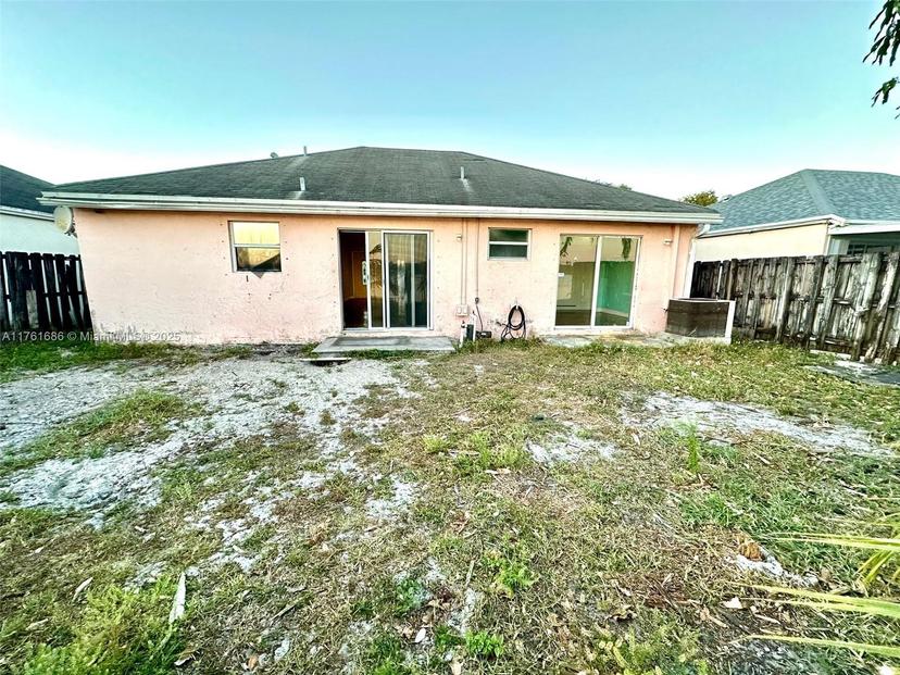 Picture of 3060 NW 203Rd Ter, Miami Gardens FL 33056