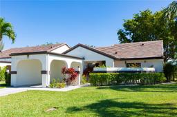 Picture of 5602 E Parkwalk Cir E # 0, Boynton Beach, FL 33472