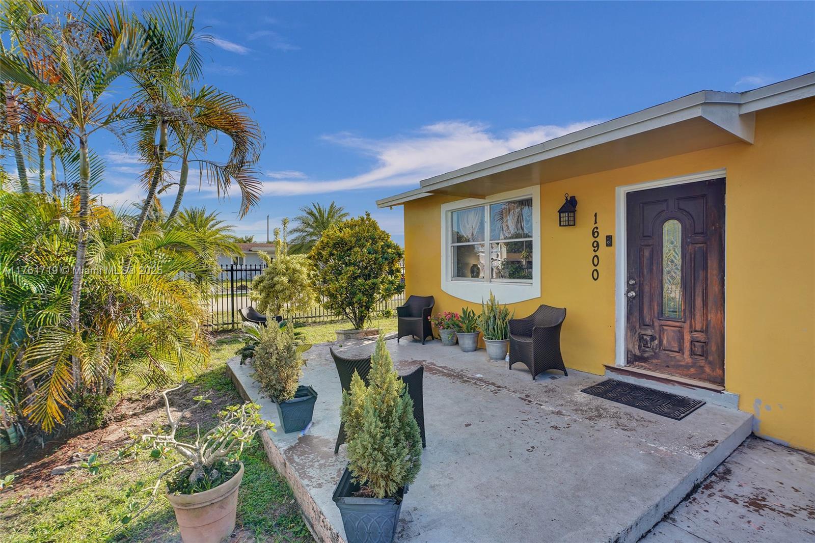 Picture of 16900 NW 44Th Avenue, Miami Gardens, FL 33055