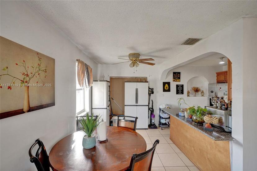 Picture of 16900 NW 44Th Avenue, Miami Gardens FL 33055