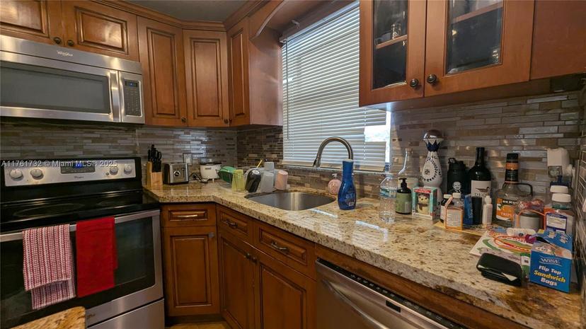 Picture of 6001 Shakerwood Cir # 205, Tamarac FL 33319