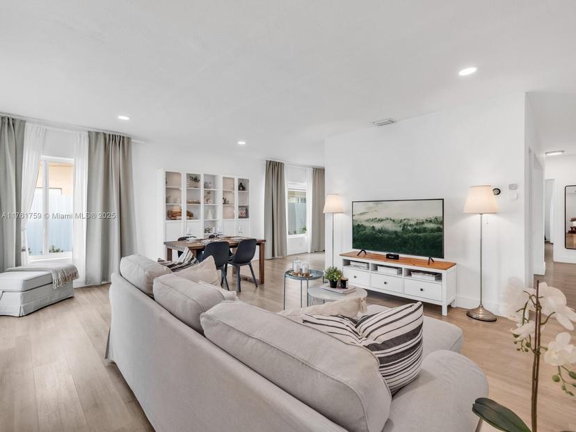 Picture of 340 NW 119Th St, Miami FL 33168