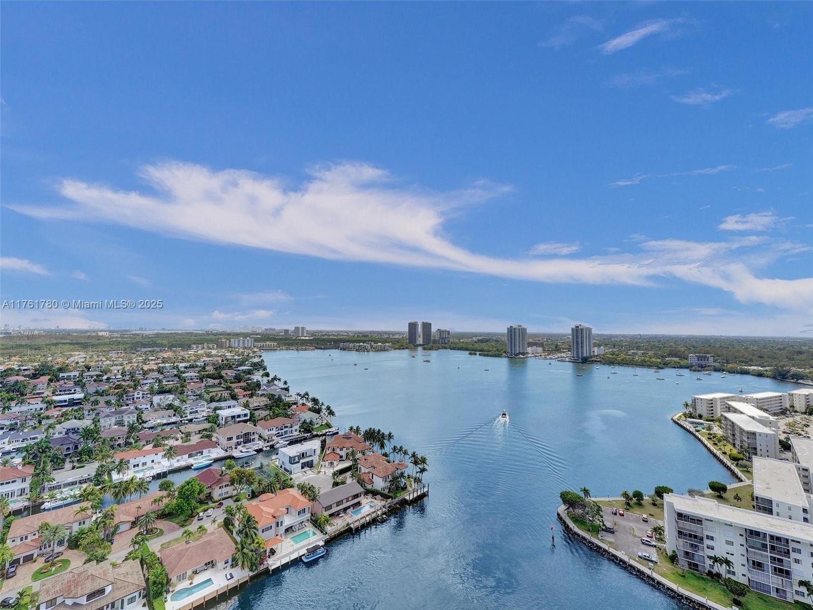 Picture of 1000 W Island Blvd # 2606, Aventura, FL 33160