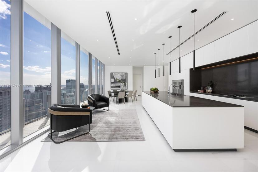 Picture of 300 Biscayne Blvd Way, Miami FL 33131