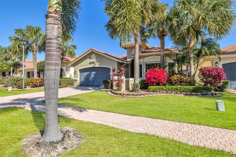 Picture of 6823 Fabiano Cir, Boynton Beach FL 33437