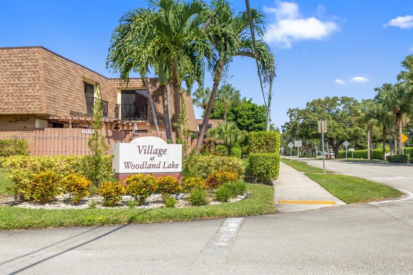 Picture of 6160 NW 54Th Ln, Tamarac FL 33319