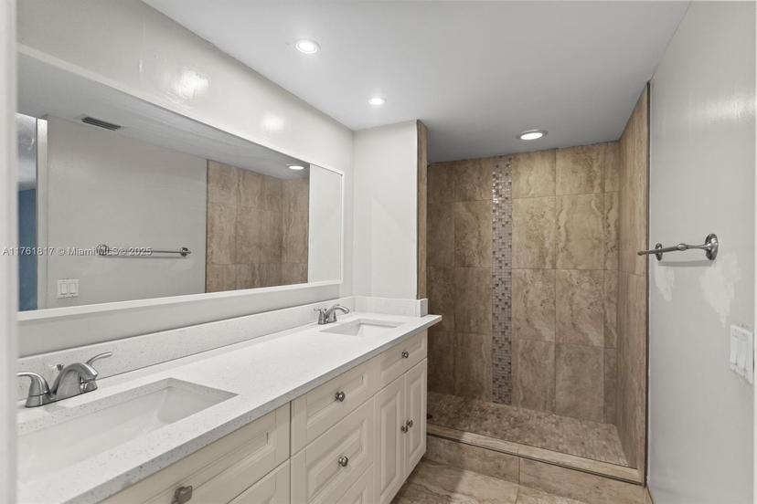 Picture of 6160 NW 54Th Ln, Tamarac FL 33319