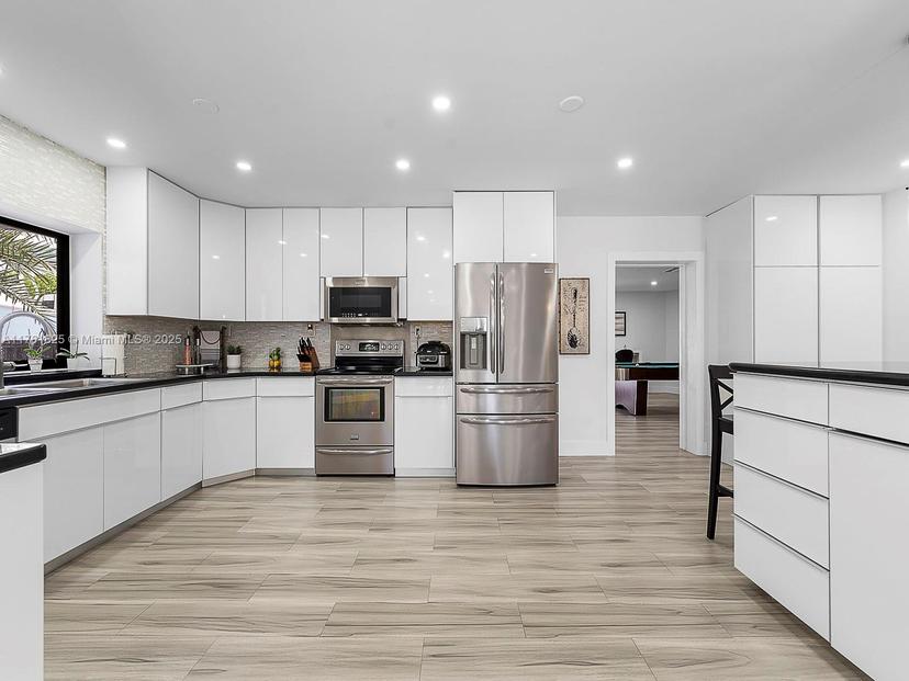 Picture of 15521 SW 152Nd Ter, Miami FL 33187