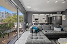 Picture of 1300 Alton Rd # 2C, Miami Beach, FL 33139