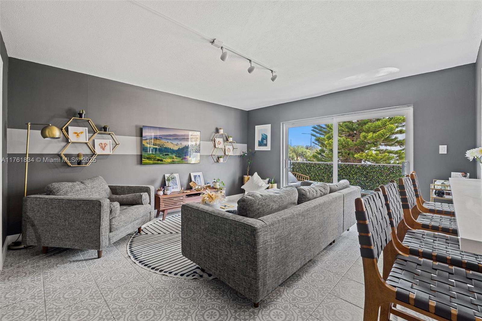 Picture of 1300 Alton Rd # 2C, Miami Beach, FL 33139