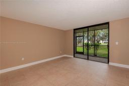 Picture of 901 Colony Point Cir # 102, Pembroke Pines, FL 33026