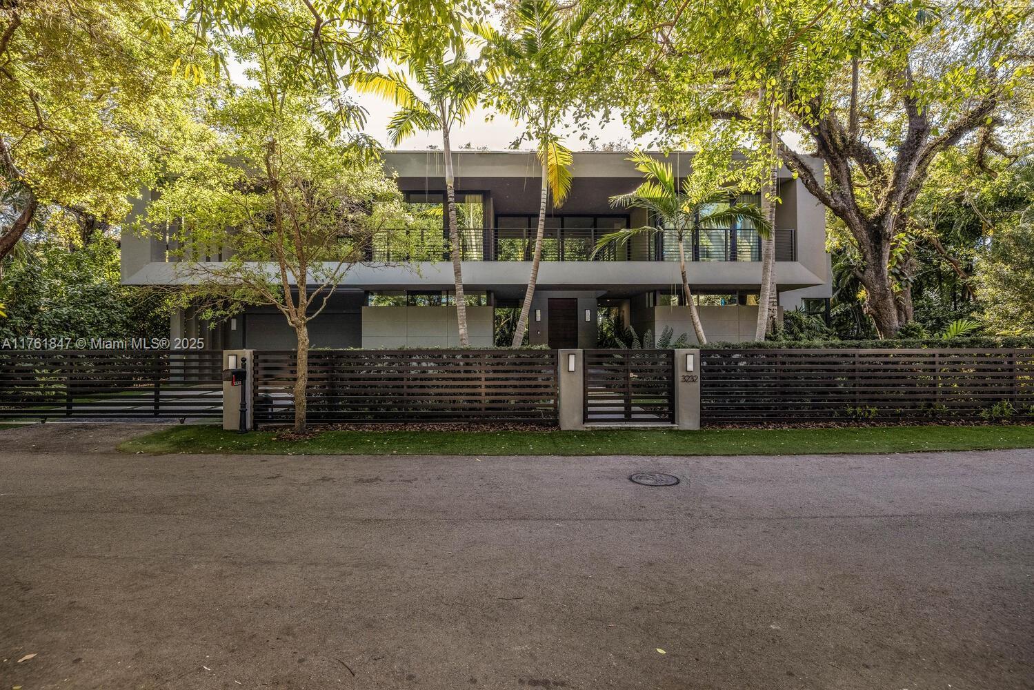 Picture of 3232 Emathla St, Miami, FL 33133