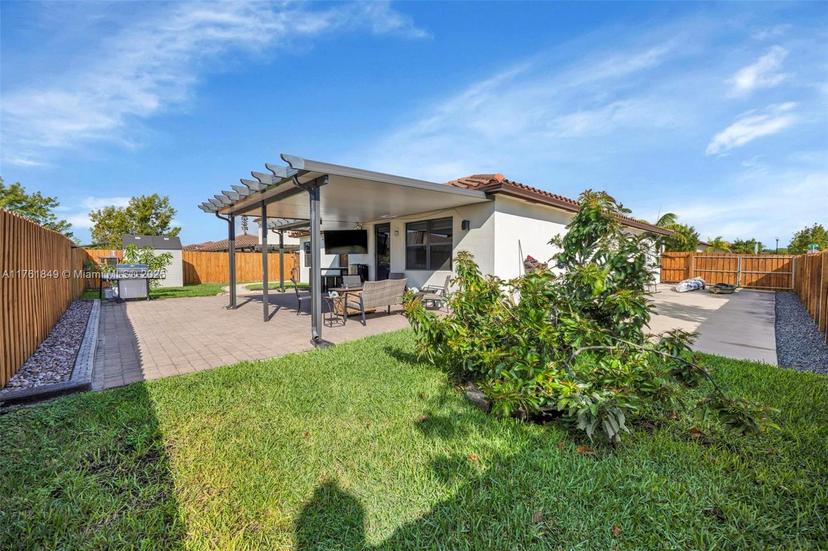 Picture of 2594 SE 2Nd St, Homestead FL 33033
