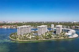 Picture of 1 Grove Isle Dr # A409, Miami, FL 33133
