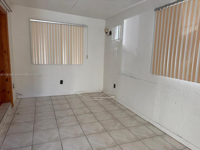 Picture of 4030 NW 187Th St, Miami Gardens FL 33055