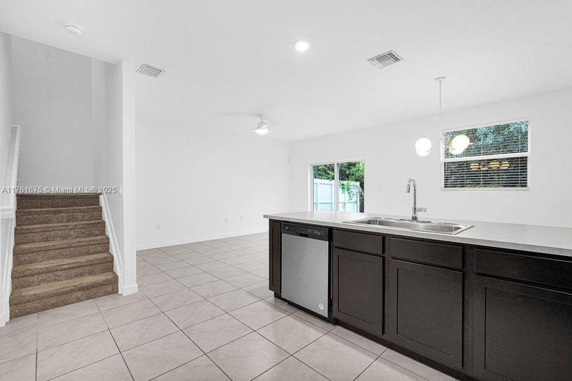 Picture of 938 SE 19Th St, Homestead FL 33034